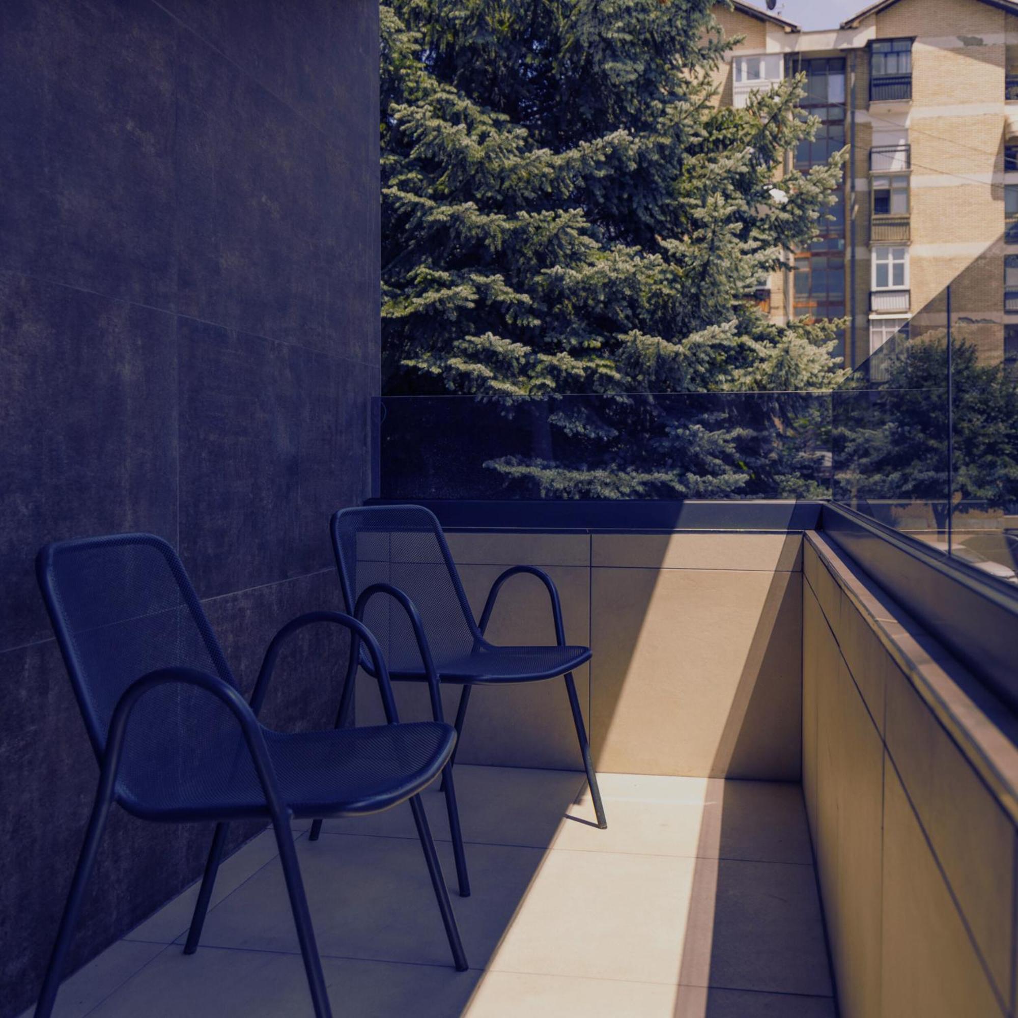 Hotel Solo 127 พริเซรน ภายนอก รูปภาพ