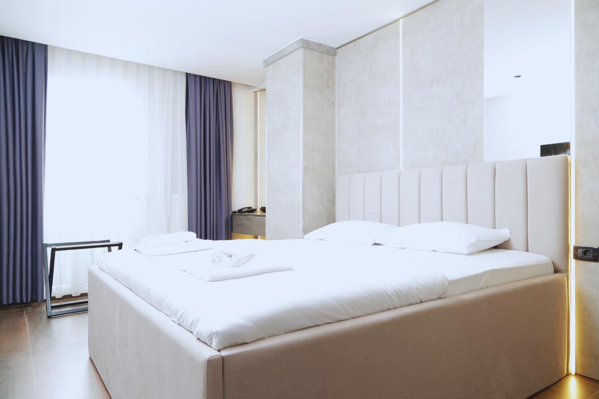 Hotel Solo 127 พริเซรน ภายนอก รูปภาพ