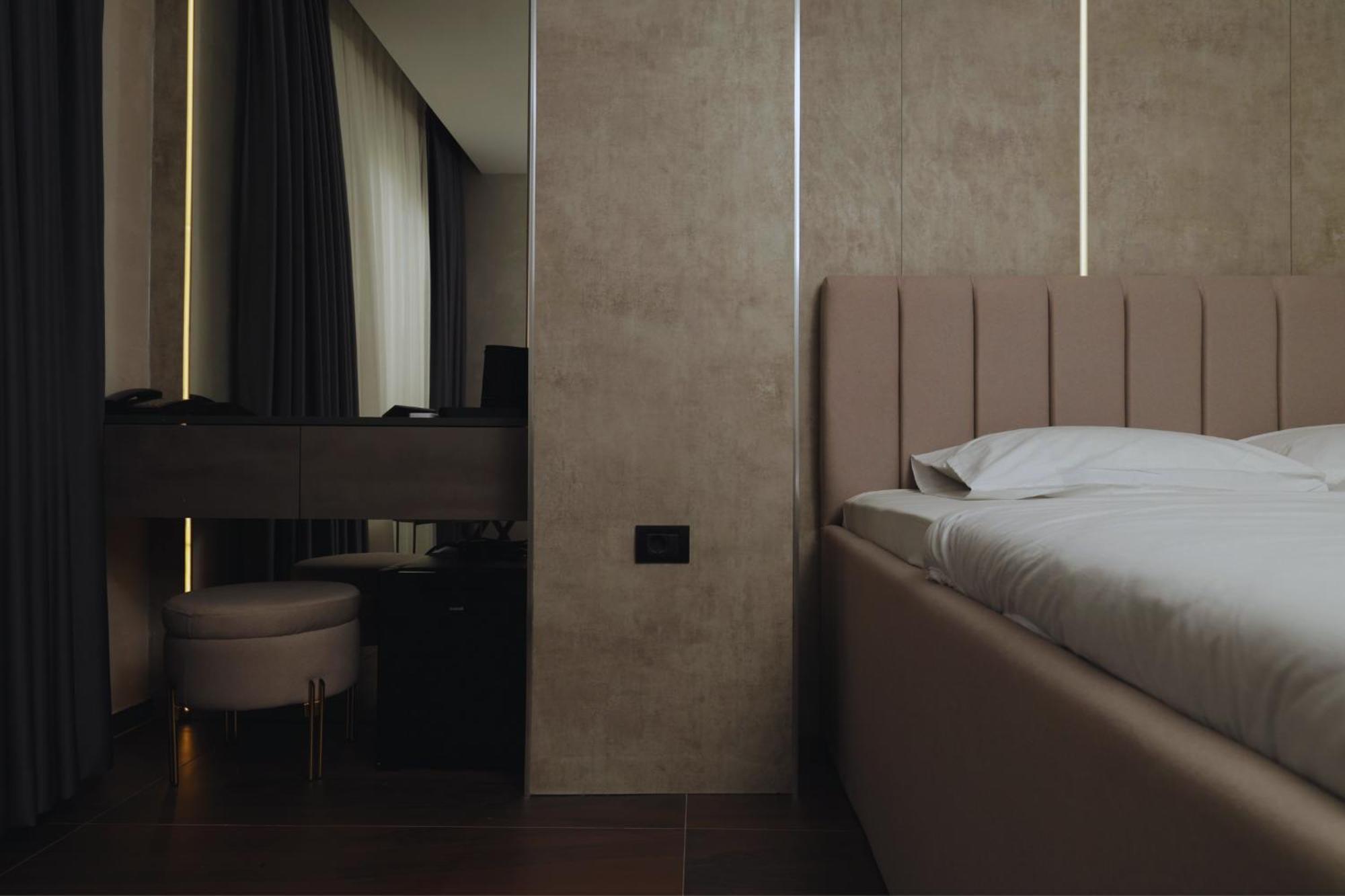 Hotel Solo 127 พริเซรน ภายนอก รูปภาพ
